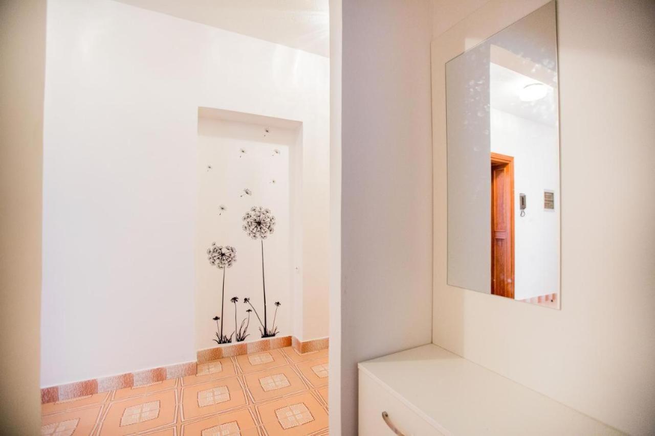 פודסטראנה Apartmani M&S מראה חיצוני תמונה